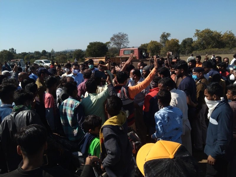 भोपाल के बैरसिया की गोशाला में गायों की दुर्गति, 67 शव मिले