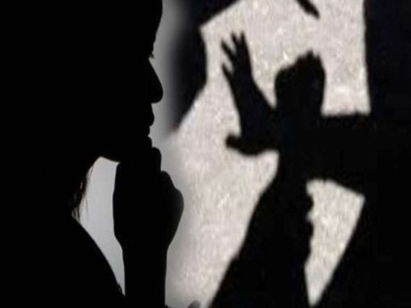 भोपाल में 10वीं की छात्रा से पड़ोसी ने की छेड़छाड़, प्रकरण दर्ज