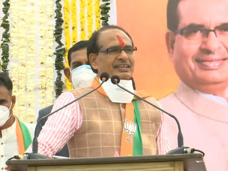 राजगढ़ में मुख्यमंत्री शिवराज सिंह बोले, कोरोना के केस कम हुए तो 31 जनवरी के बाद खुलेंगे स्कूल