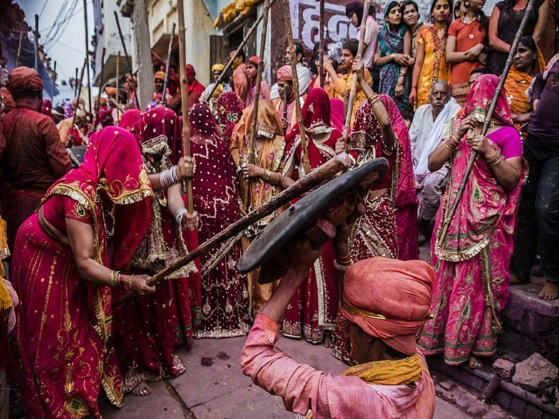 Lathmar Holi 2022: कब है लट्ठमार होली, जानिए फुलैरा दूज से लेकर रंगभरी एकादशी की तिथि यहां