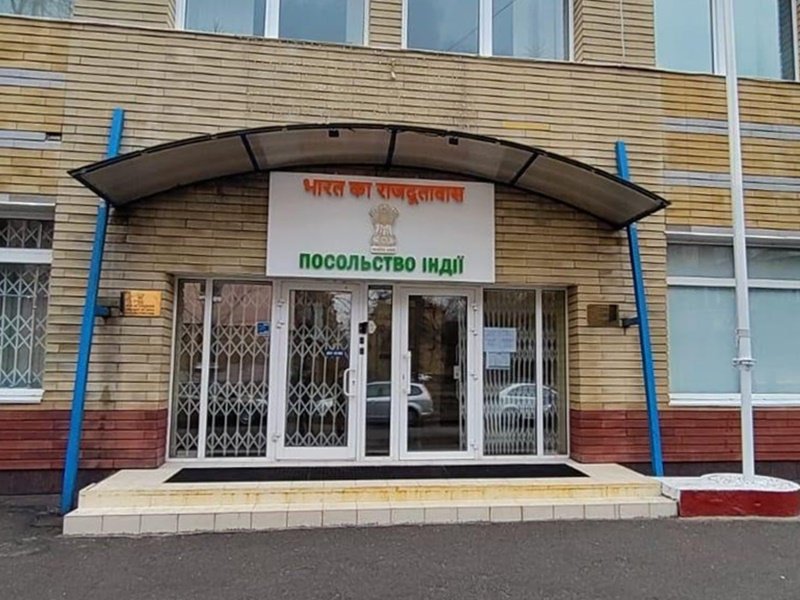 Russia Ukraine War: भारतीय नागरिकों को जमीनी रास्ते से निकालने की कोशिश, विदेश मंत्रालय ने हंगरी, पोलैंड, रोमानिया और स्लोवाक में भेजी टीमें