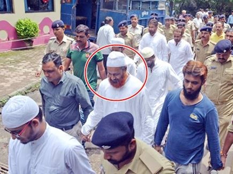 Ahmedabad Serial Blasts case: सजा के बाद आतंकियों के चेहरे पर शिकन तक नहीं, बोला-हम संविधान को नहीं मानते