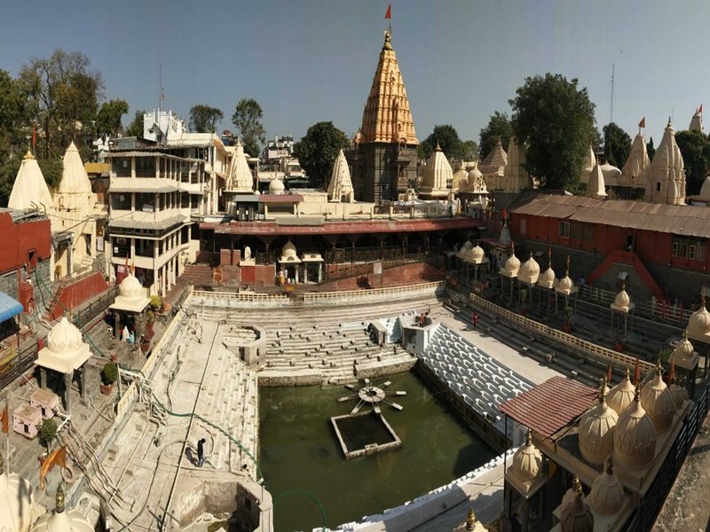 महाशिवरात्रि से पहले उज्जैन के महाकाल मंदिर परिसर में कोटितीर्थ कुंड का जल शुद्ध करने की कवायद