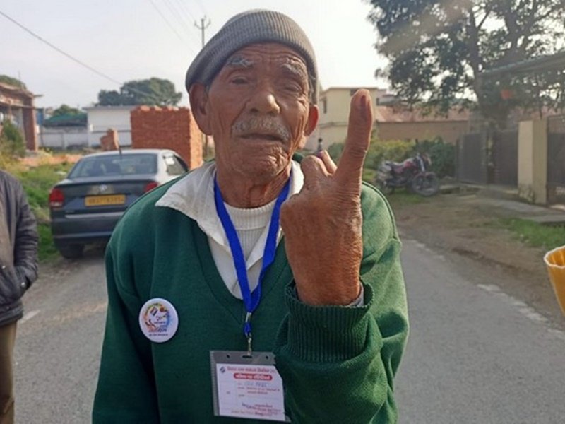 Uttarakhand Election 2022: उत्तराखंड की 70 सीटों पर 62.5% मतदान