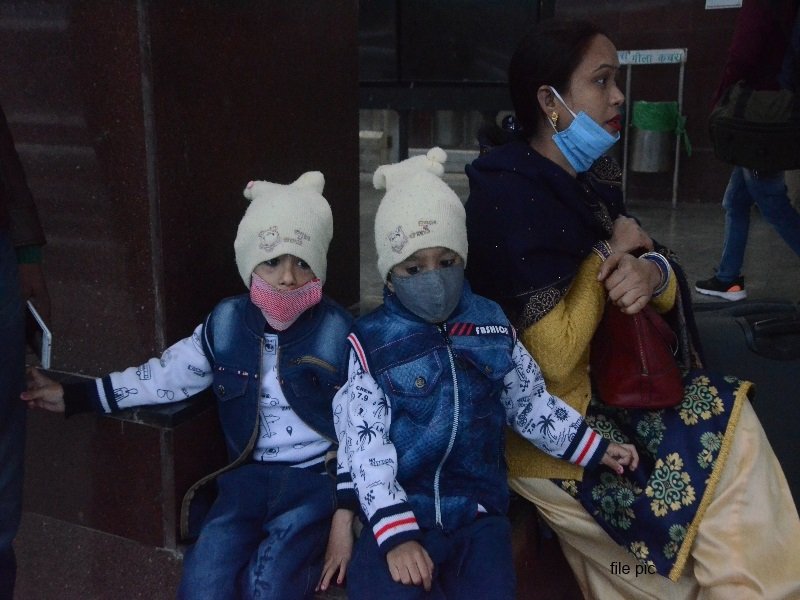 ग्वालियर में 8 किमी प्रतिघंटा की रफ्तार से चलीं ठंडी हवाएं, जानें माैसम का हाल