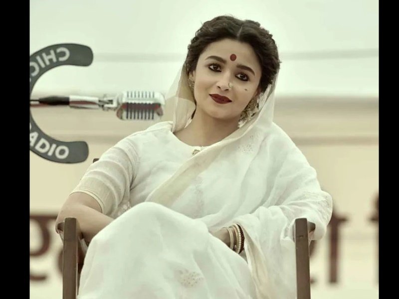 Gangubai Kathiawadi: आलिया भट्ट की फिल्म के खिलाफ केस दर्ज, जानिए कारण और आगे क्या होगा