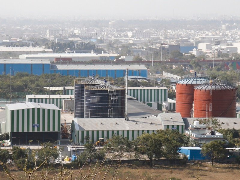 इंदौर में बन रहे एशिया के सबसे बड़े बायो सीएनजी प्लांट में मिक्स गीले कचरे से बनाएंगे खाद