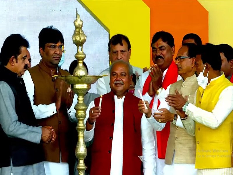 Meri Policy Mere Hath: किसानों को बांटी जाएगी फसल बीमा की पालिसी