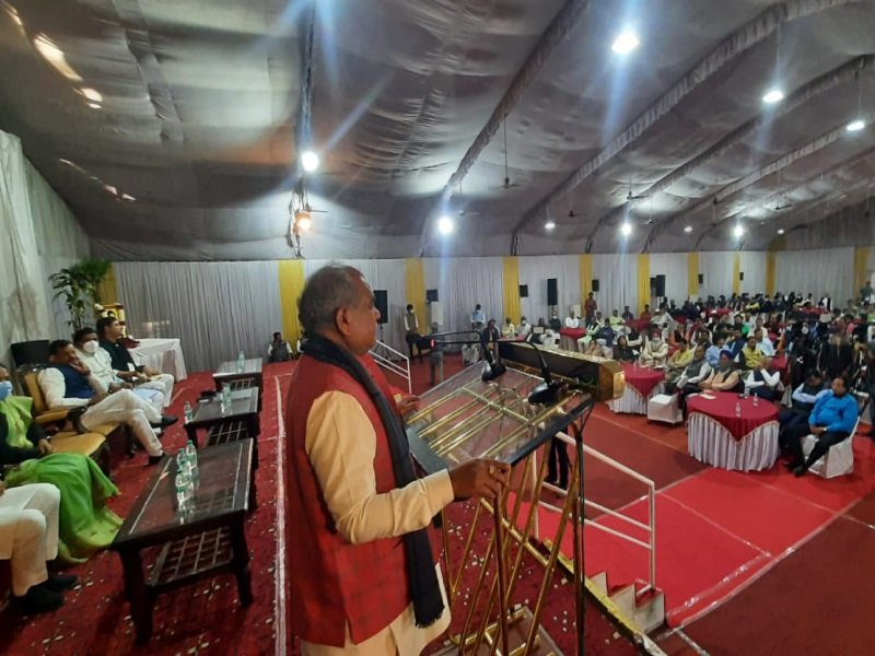 भोपाल के हिंदी भवन में चेंबर आफ कामर्स की बजट परिचर्चा शुरू