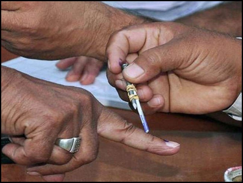 UP Election Phase 1 Voting: उत्तर प्रदेश में पहले चरण का मतदान कल, 11 जिलों की 58 सीटों पर वोटिंग, जानें किन दिग्गजों की किस्मत दांव पर