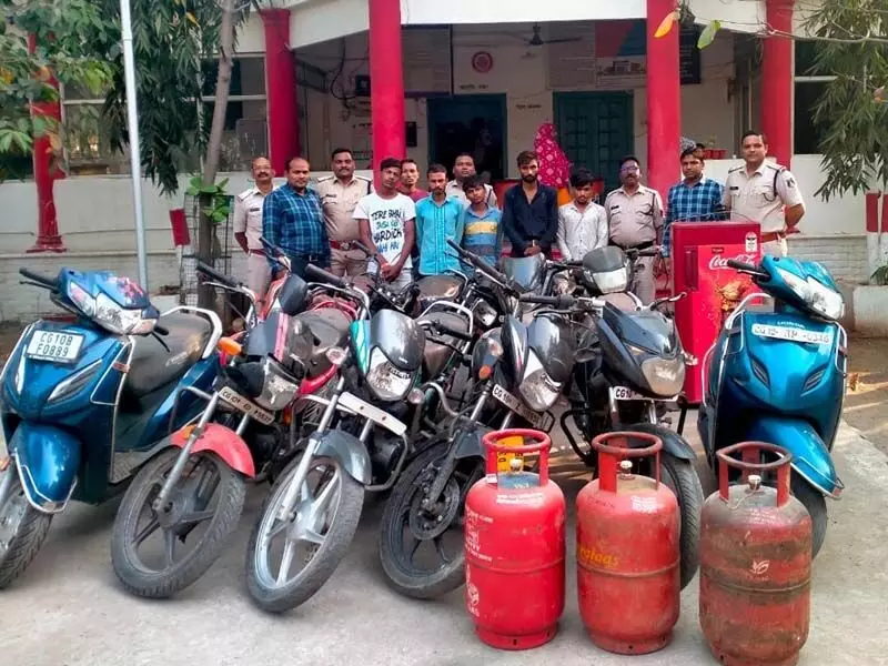 छत्तीसगढ़ में बाइक चोर गिरोह का पुलिस ने किया भंडाफोड़
