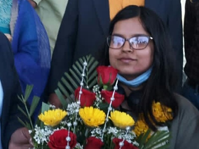 Russia-Ukraine war : यूक्रेन से सुरक्षित कटनी पहुंची छात्रा सुनिधि