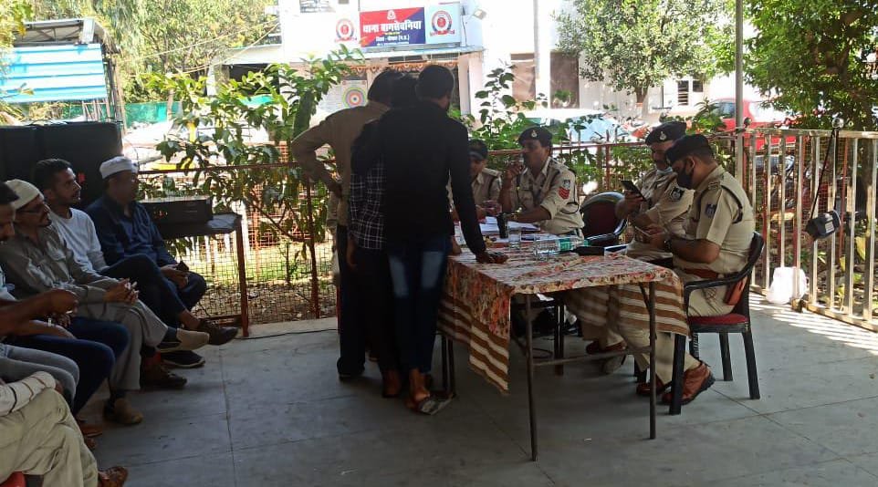 थाना बागसेवनिया में 25 पुलिस एक्ट में जप्त 62 वाहनों की हुई नीलामी