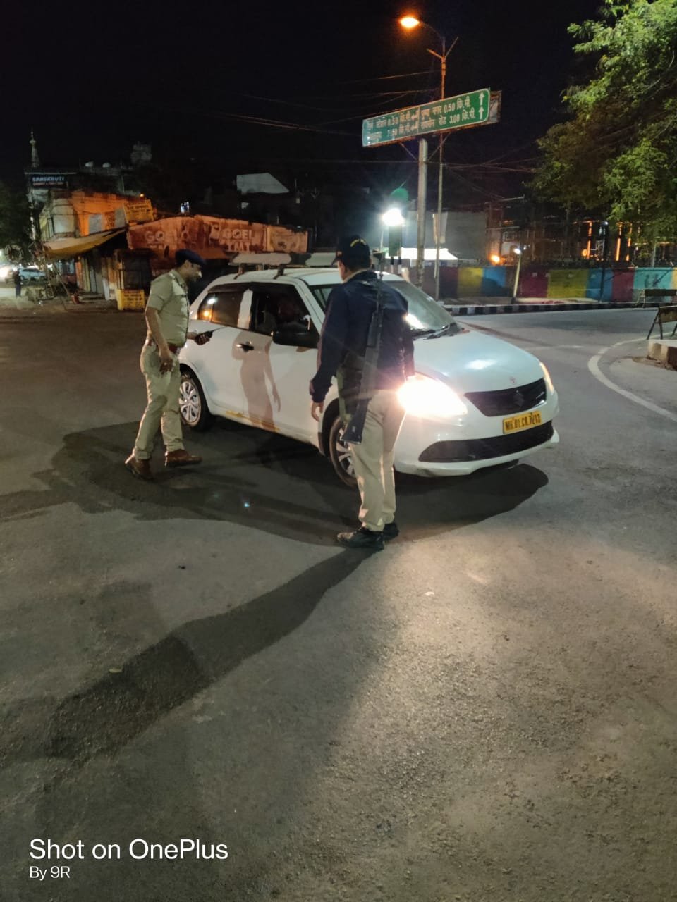 पुलिस ने आगामी त्यौहारों के दौरान शहर मे शान्ति व सुरक्षा व्यवस्था के मद्देनजर चलाया चेकिंग अभियान