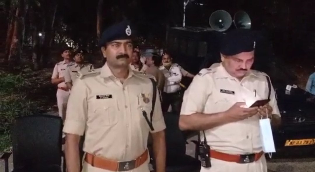 भोपाल पुलिस कमिश्नर प्रणाली का रहसमाई कोमबिंग़ गश्त का दस्ता CP दफ़्तर में हो रहा तैयार