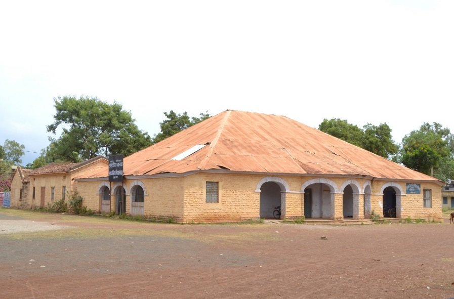 सीएम शिवराज ने जटिल समस्या का अधूरा समाधान कर गरीब जनता पर थोपा लाखों का टैक्स