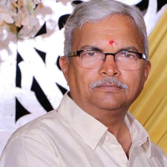 सी एम हाउस में मनाया पूर्व विधायक सुरेन्द्र नाथ का जन्मदिन