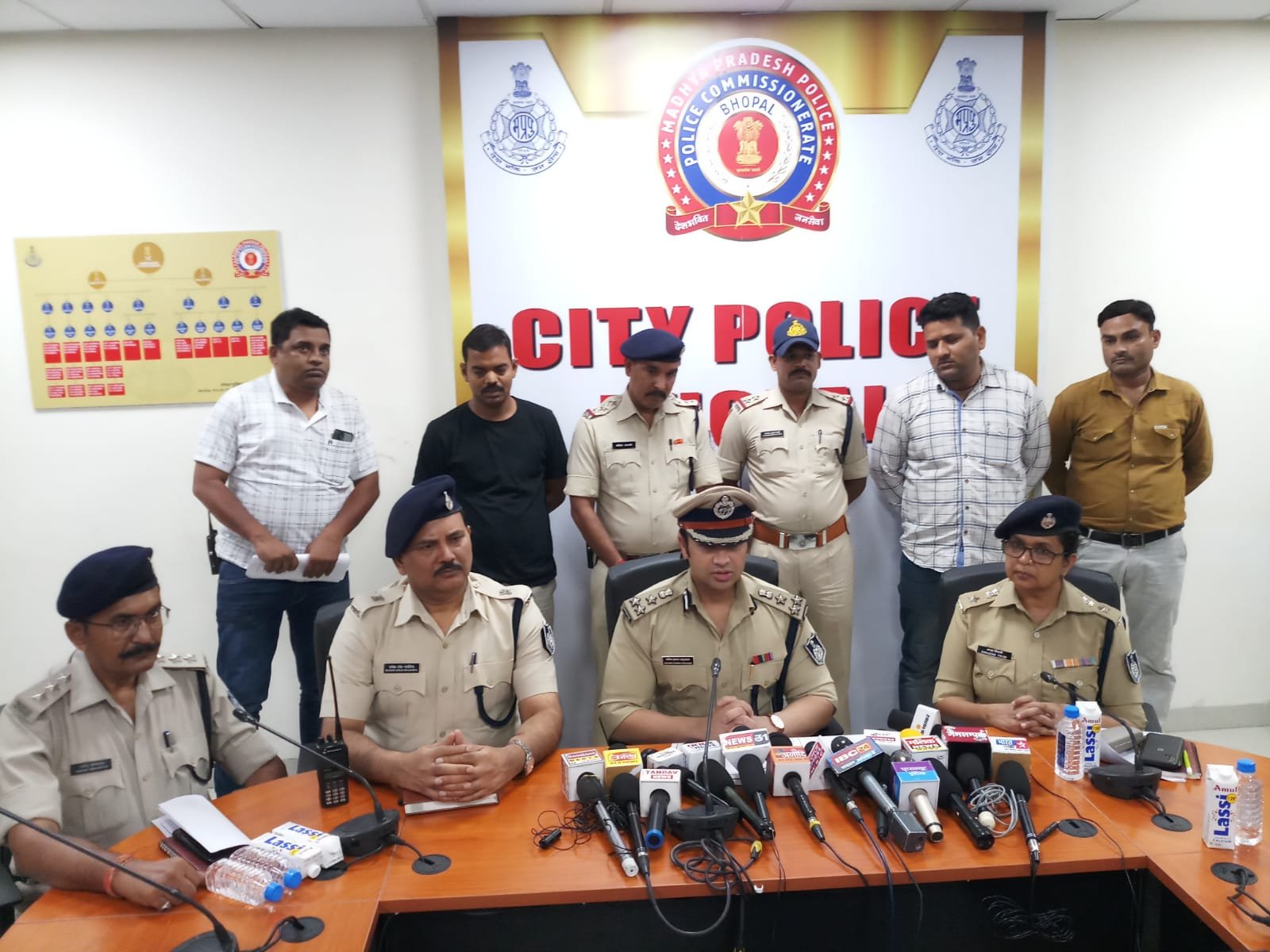 थाना अयोध्या नगर पुलिस को मिली बडी सफलता 2 थाना अयोध्या नगर क्षेत्र मे अंधे कत्ल का पर्दा फास