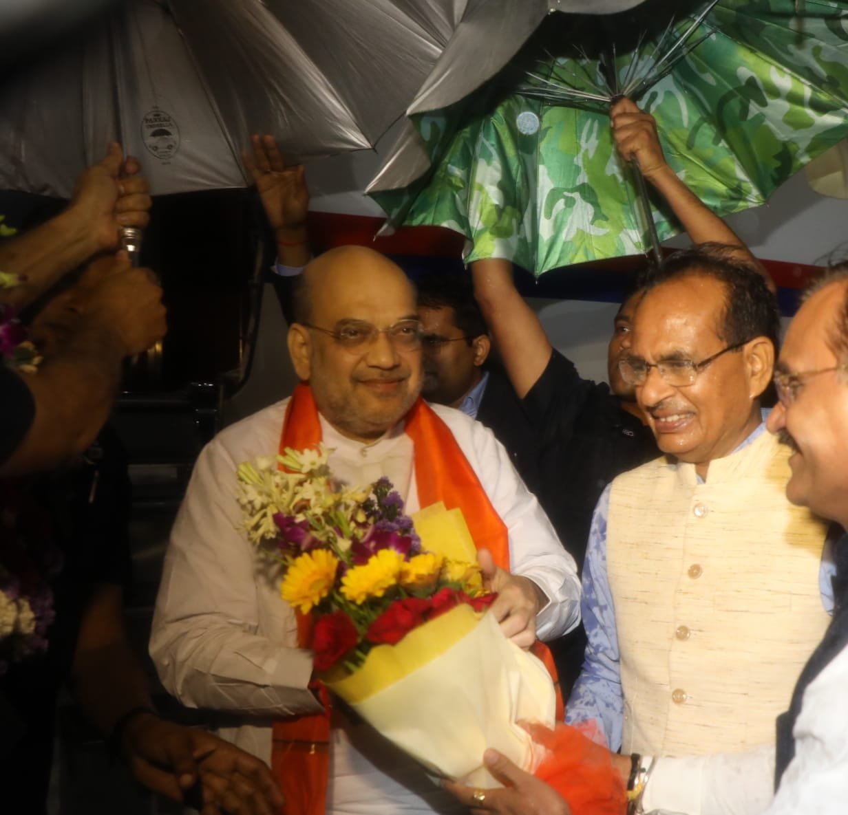 केंद्रीय गृहमंत्री अमित शाह पहुँचे भोपाल, देखें वीडियो