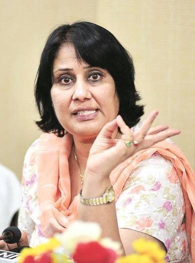 IAS सलीना सिंह ने थाने में कराई एफआईआर