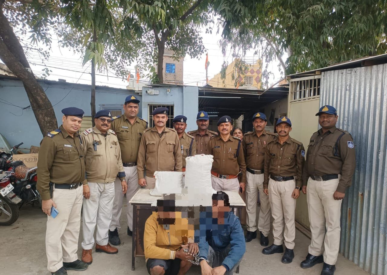 थाना छोला पुलिस ने अवैध मादक पदार्थ गांजा सहित दो तस्कर गिरफ्तार