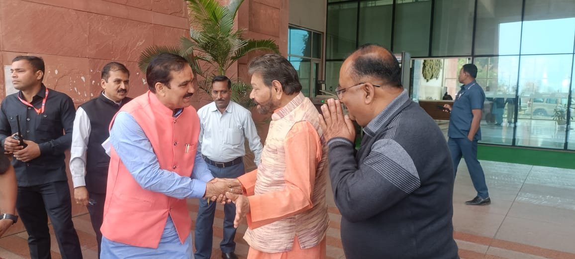 न्यूज़ क्राइम फाइल के डायरेक्टर उदय प्रताप सिंह चौहान ने कैबिनेट मंत्रियों से सीधी मुलाकात की