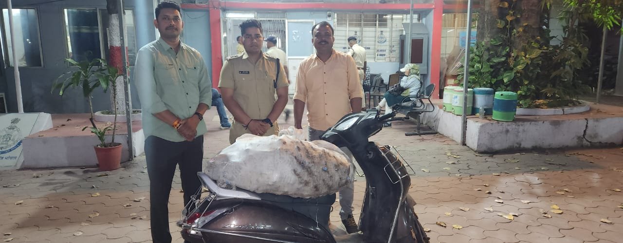 हनुमानगंज थाना पुलिस के हाथ लगा शराब तस्कर