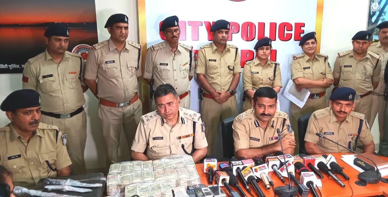 भोपाल पुलिस ने किया शाहपुरा डकैती का चंद घण्टो मे पर्दाफाश