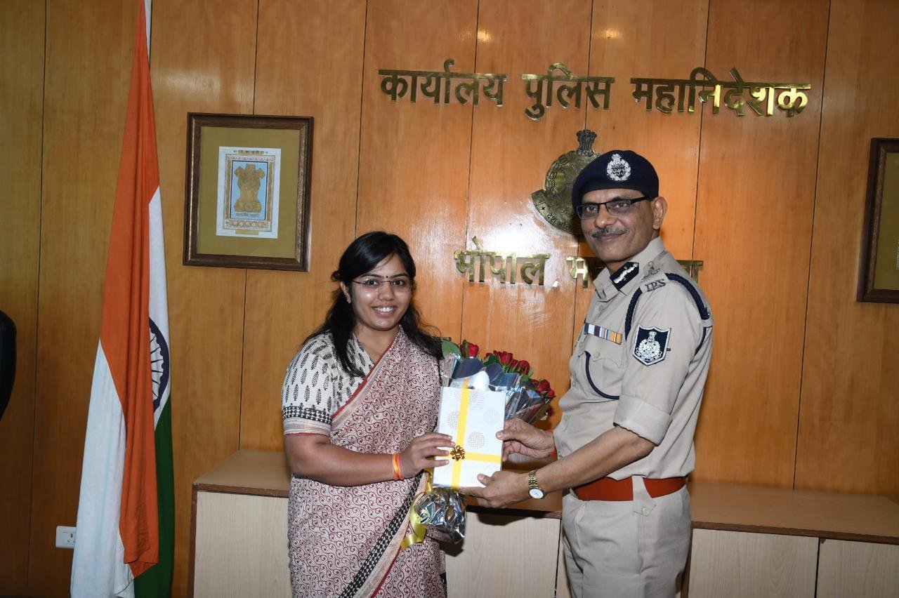 यूपीएससी में चयनित पुलिसकर्मियों को डीजीपी ने सम्मानित किया