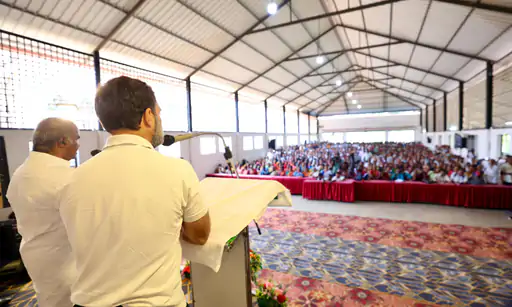 EC अफसरों ने राहुल के हेलिकॉप्टर की जांच की