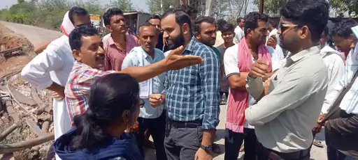 चंबल में गोली चली, कांग्रेस नेता नजरबंद