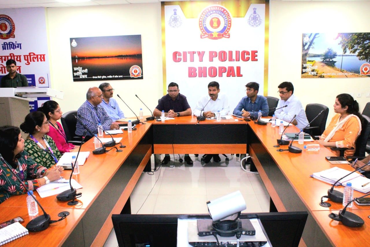 साइबर अपराधों पर आमजन को जागरूक करना बेहद जरूरी है : पुलिस कमिश्नर मिश्र