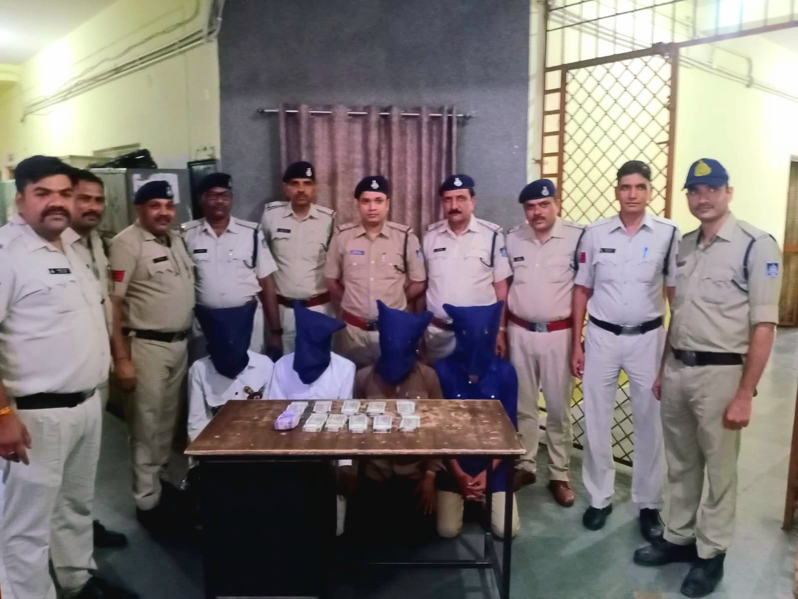 छात्र से लूट का मास्टर माइंड निकला करीबी दोस्त