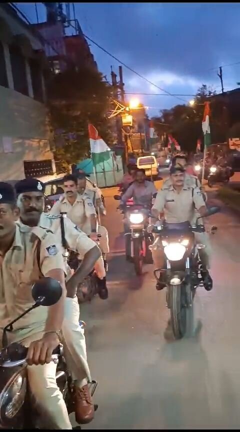 ऐशबाग थाना पुलिस ने निकाली तिरंगा वाहन रैली