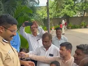 भोपाल में मासूमों के खिलाफ बढ़ते अपराधों को लेकर प्रदर्शन