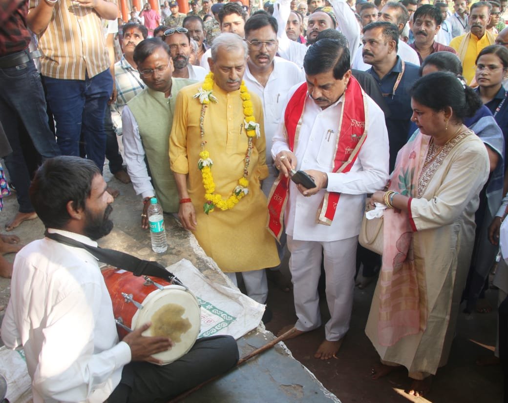 सीएम डॉ मोहन यादव की सादगी ने जीता सबका दिल