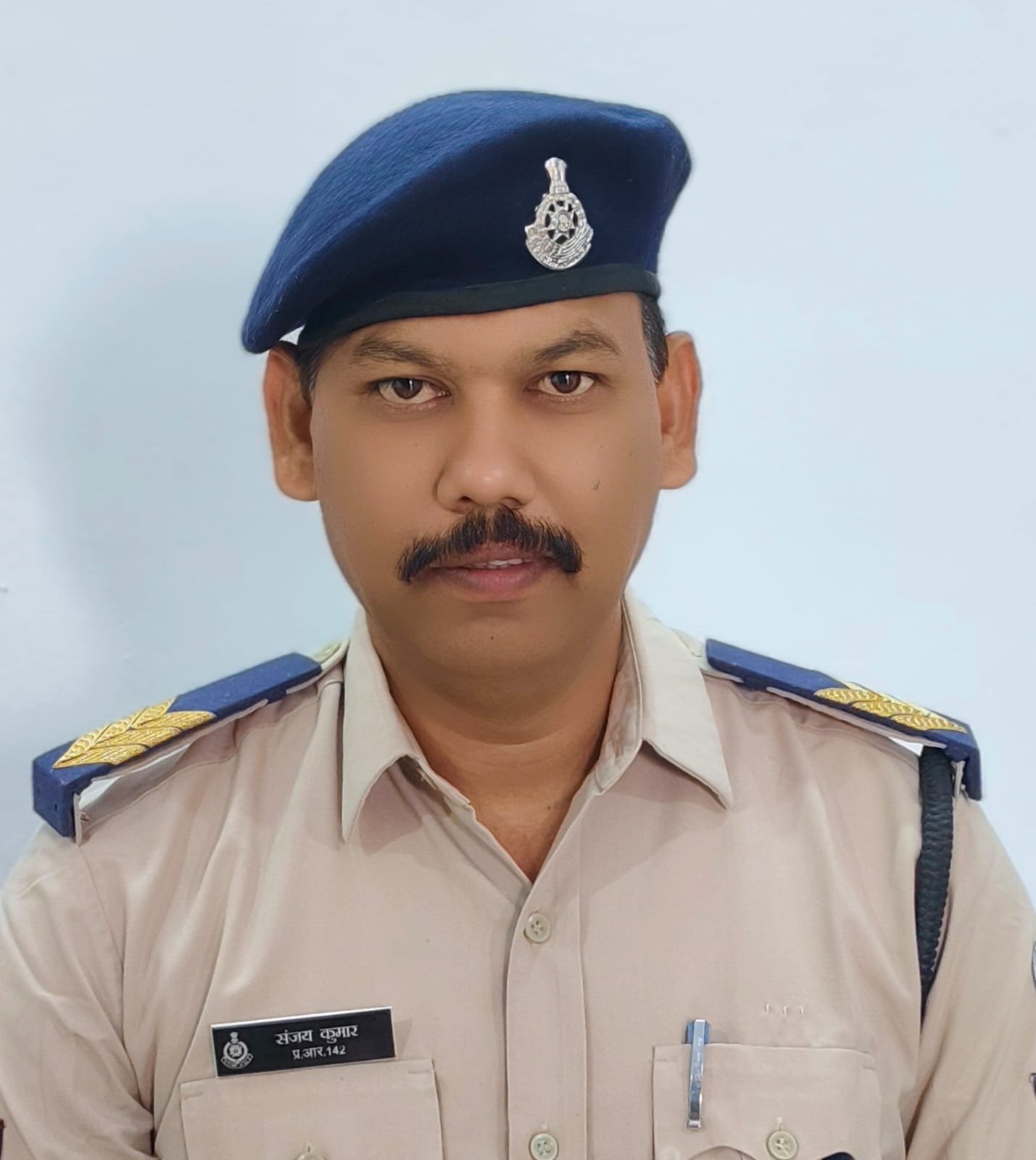 भोपाल जीआरपी के प्रधान आरक्षक संजय धाकड़ को मिला उत्कृष्ट सेवा पदक