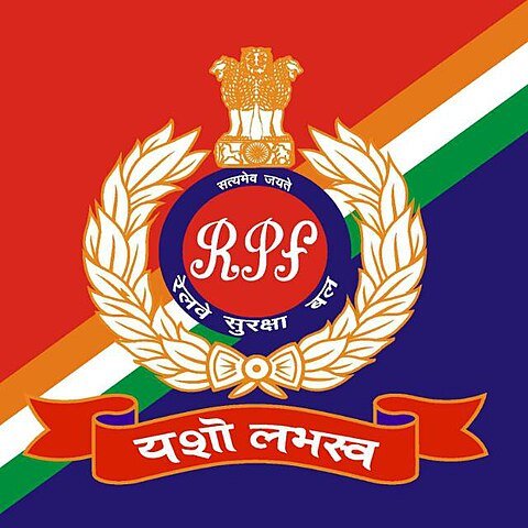 आरपीएफ इंस्पेक्टरों ने चेंबर में लगाए CCTV कैमरे घुमाए, निगरानी पर उठे सवाल