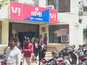 ग्वालियर में कोल्डड्रिंक में नशा देकर अश्लील फोटो खींचे:ब्लैकमेल कर तलाकशुदा महिला से किया दुष्कर्म