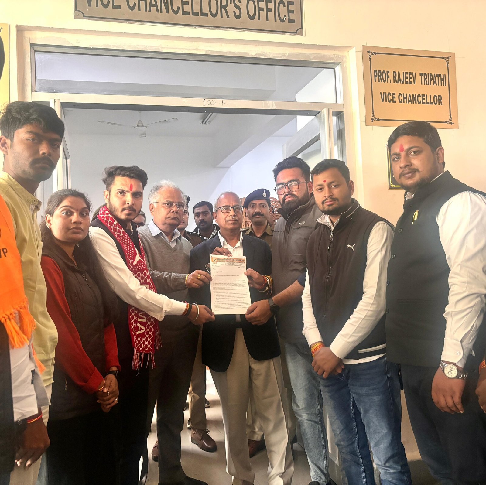 -अभाविप ने आरजीपीवी कुलपति के नाम सौंपा ज्ञापन