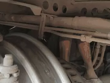ट्रेन के कोच के नीचे छिपकर 250km आया युवक