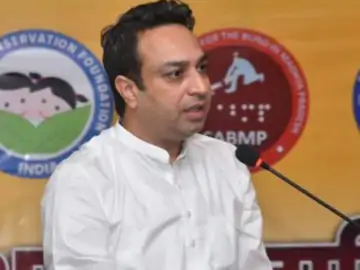 CM के ओएसडी लोकेश शर्मा का इस्तीफा