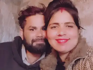 प्रेमी संग फरार हुई 4 बच्चों की मां:दिल्ली से लौटा दंपती