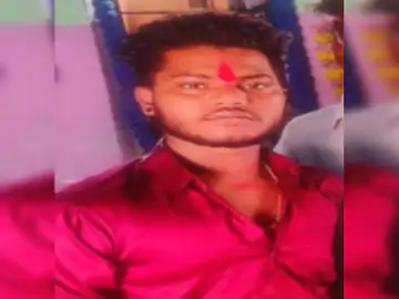 प्रोफेसर पर फायरिंग करने वाला एक पकड़ाया, दो की तलाश