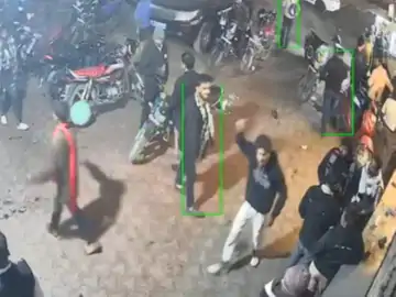 इंदौर की शराब दुकान पर चाकू लहराने वाले पकड़ाए