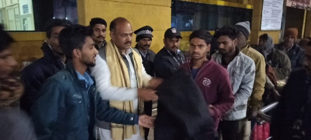बदन पर जब डाला कम्बल ,तो हुई दुआओं की बारिश