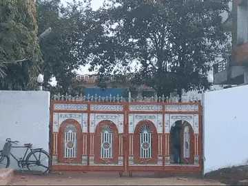 ब्याज पर पैसे देकर करोड़पति बना केशरवानी