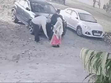 जबलपुर में महिला से 7 लाख के गहनों की ठगी