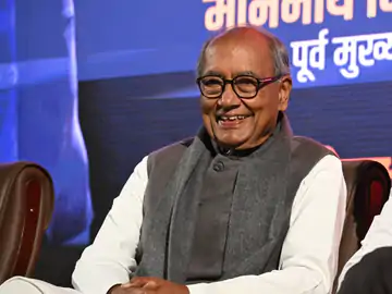 गाड़ियों पर हूटर, सायरन के खिलाफ हाईकोर्ट जाएंगे दिग्विजय