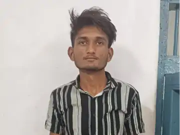 नीमच से आकर रतलाम में 5 लाख की चोरी की